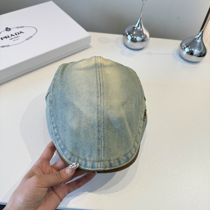 Prada beret (240)