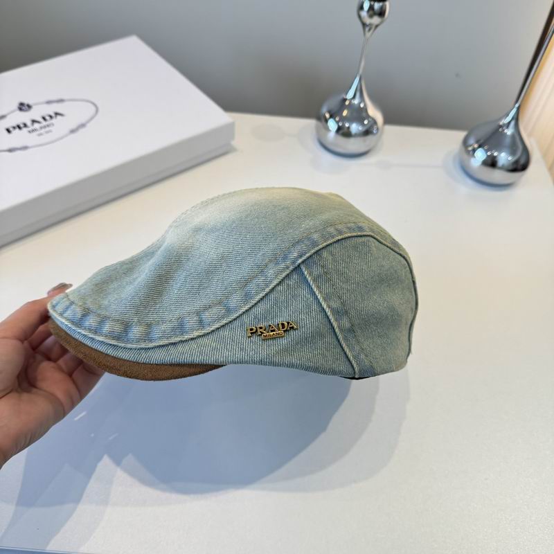 Prada beret (241)