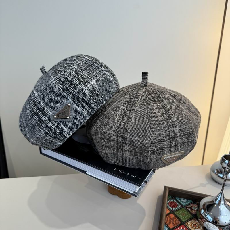 Prada beret (310)