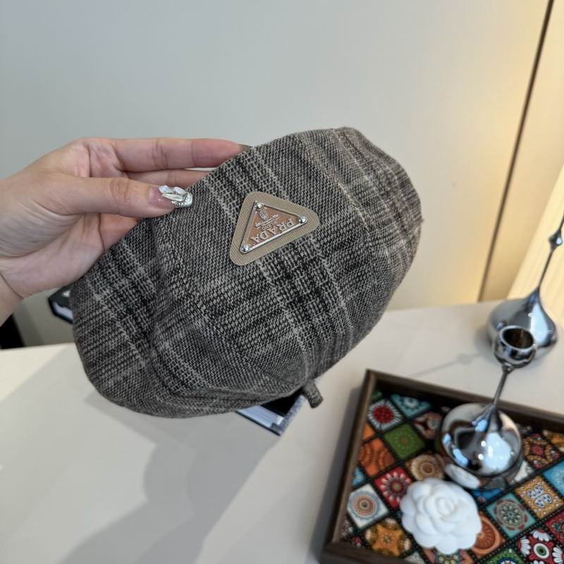 Prada beret (313)