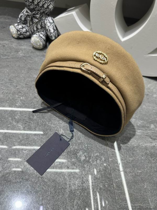 Prada beret dx (62)