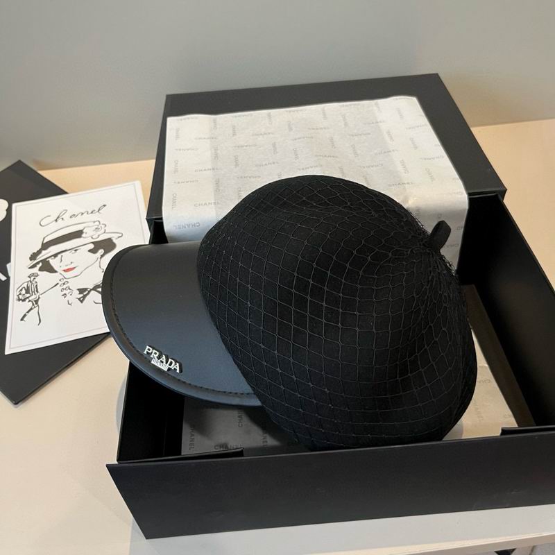 Prada cap (157)