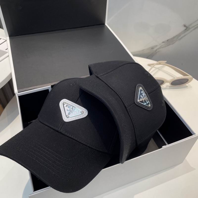 Prada cap dx (1103)