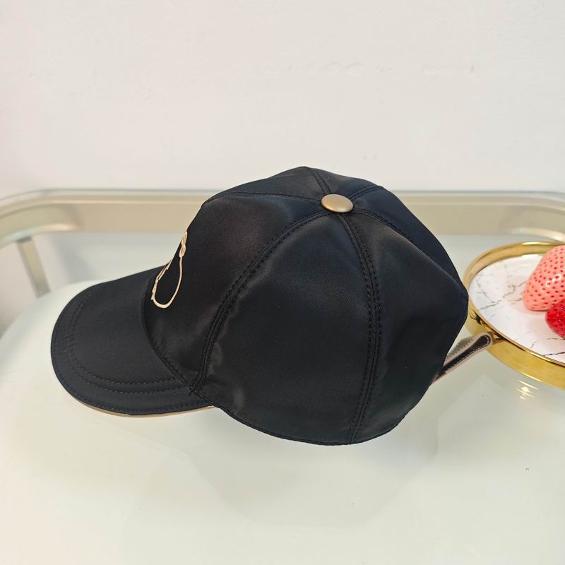 Prada cap dx (772)
