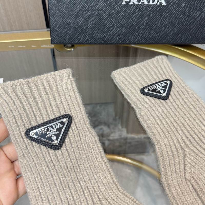 Prada gloves 48 (13)