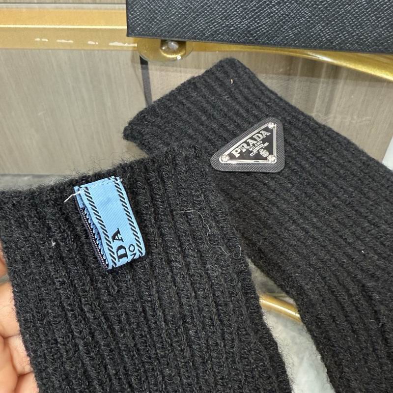 Prada gloves 48 (20)