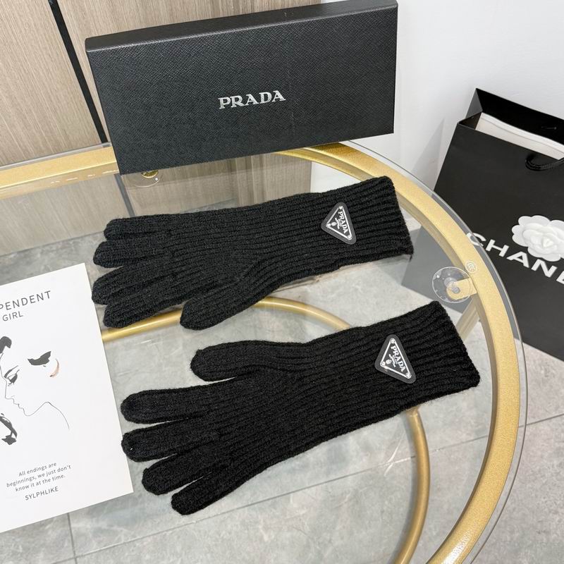 Prada gloves 48 (24)
