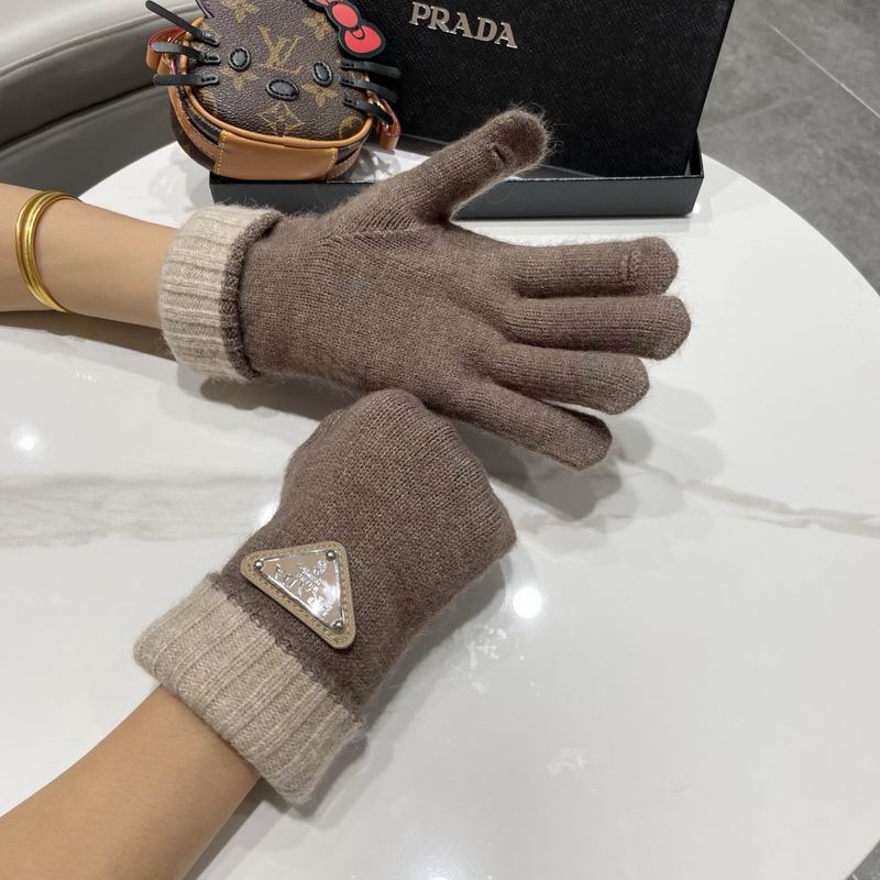 Prada gloves 55 (1)