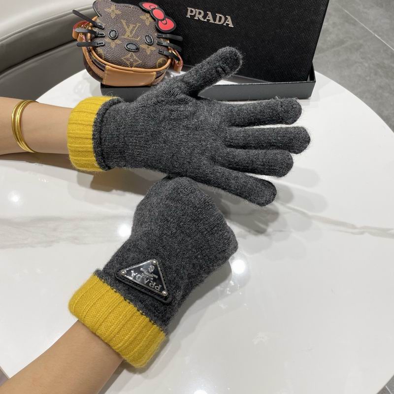 Prada gloves 55 (19)