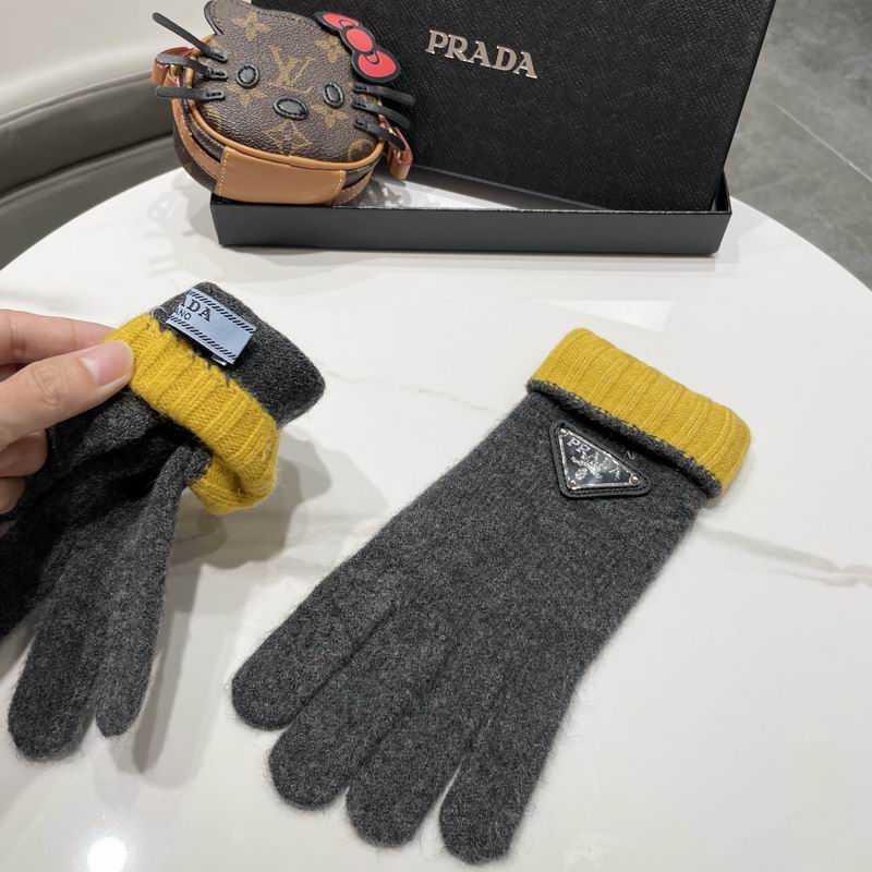 Prada gloves 55 (25)