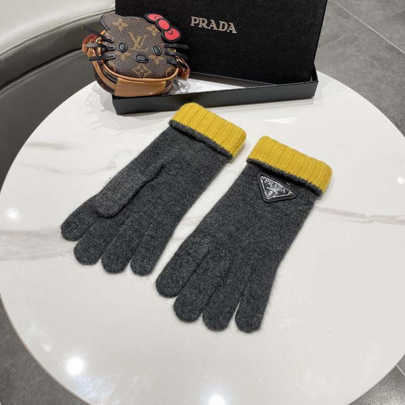 Prada gloves 55 (26)