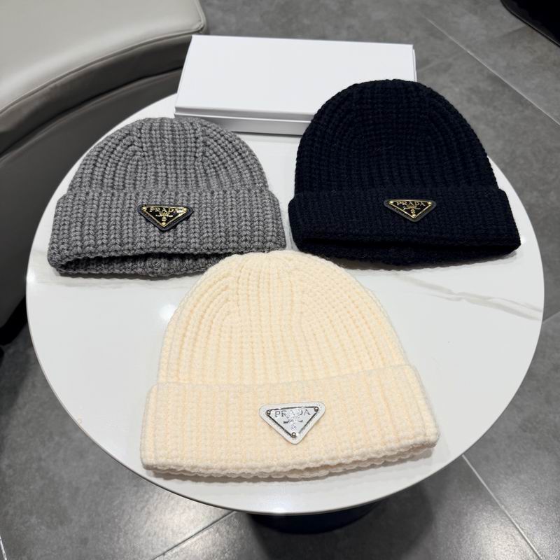 Prada hat (1086)