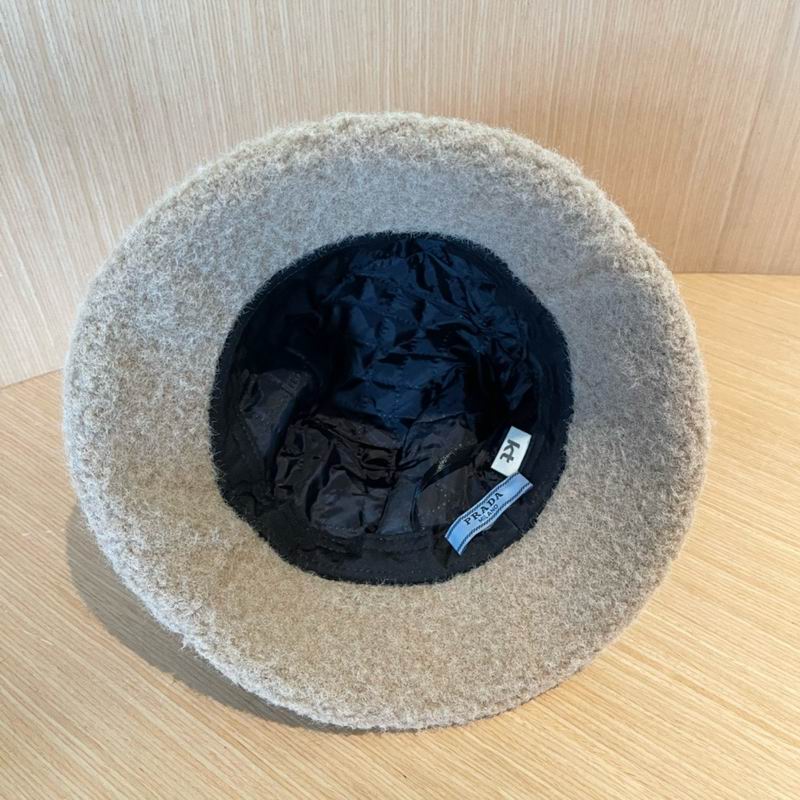 Prada hat (194)