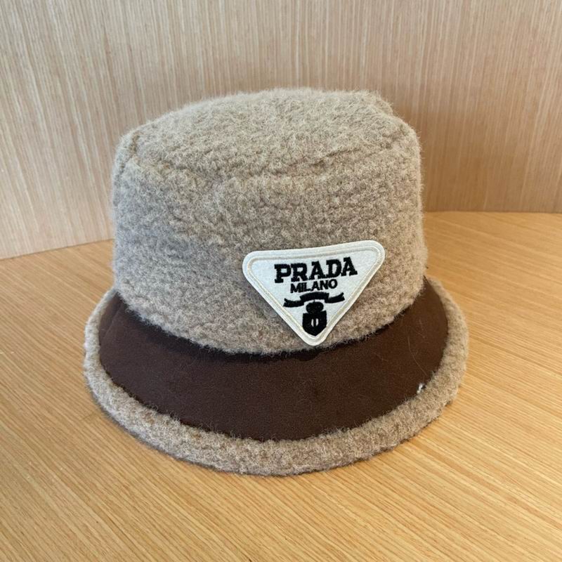 Prada hat (200)