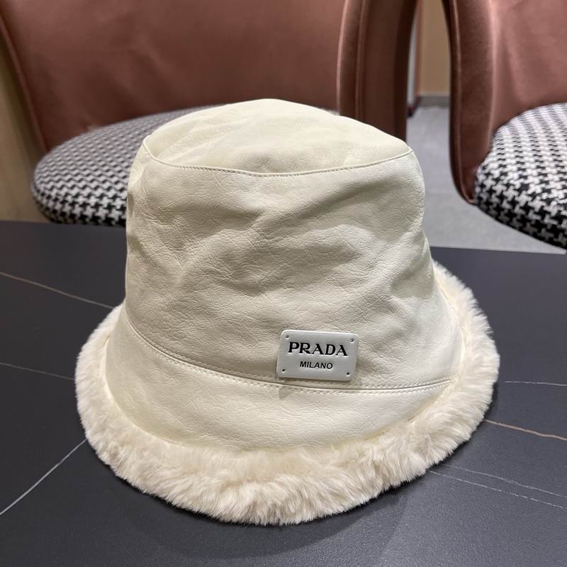 Prada hat (2070)