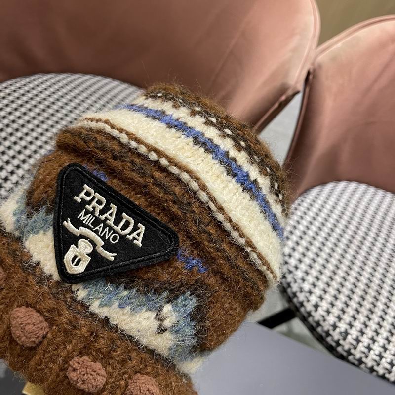 Prada hat (261)