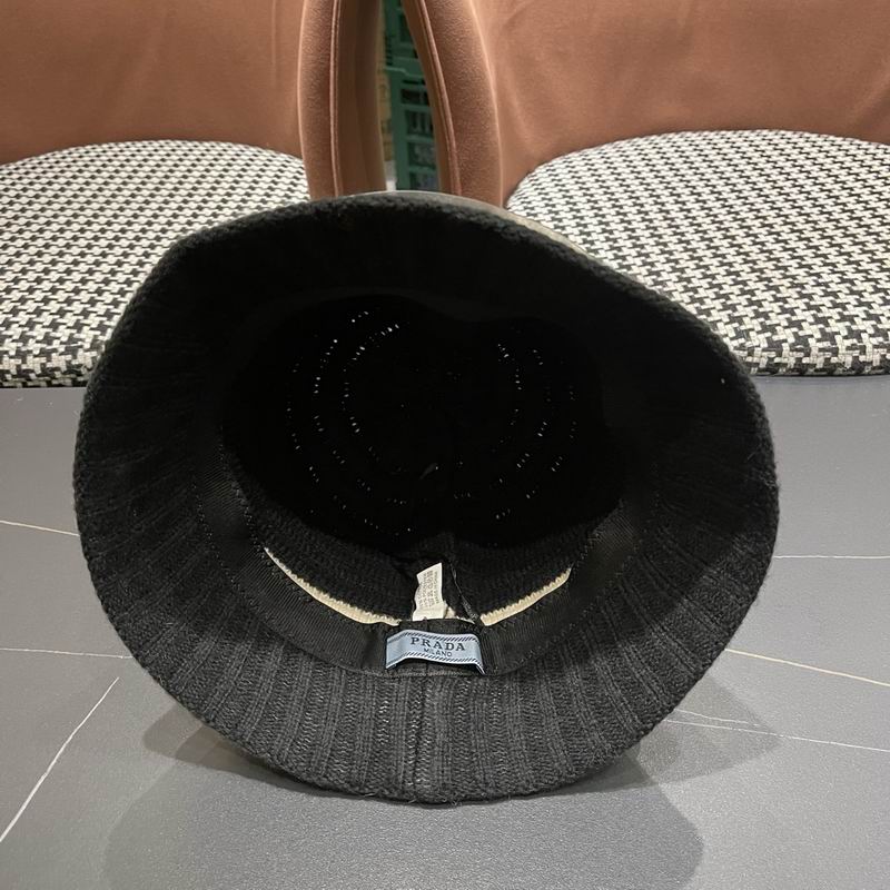 Prada hat (335)