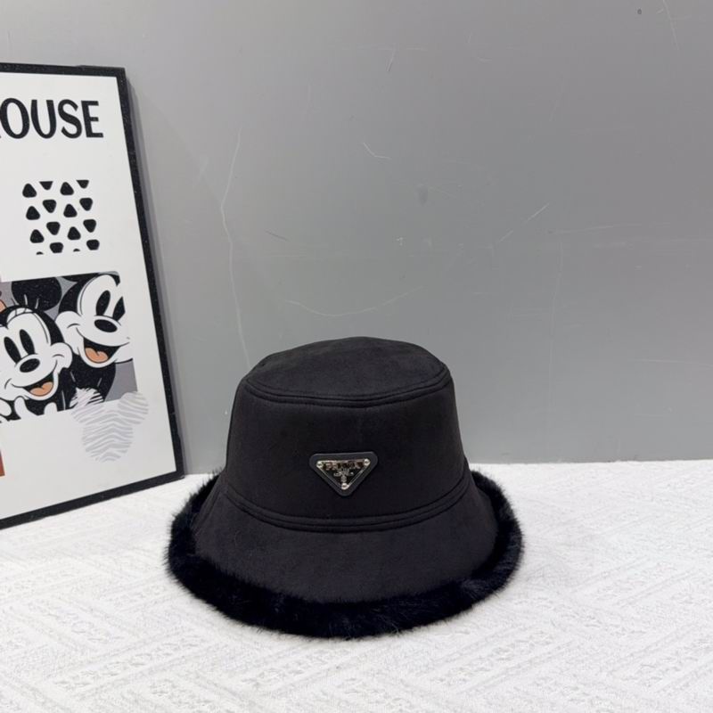 Prada hat (642)