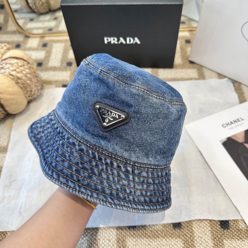 Prada hat (983)