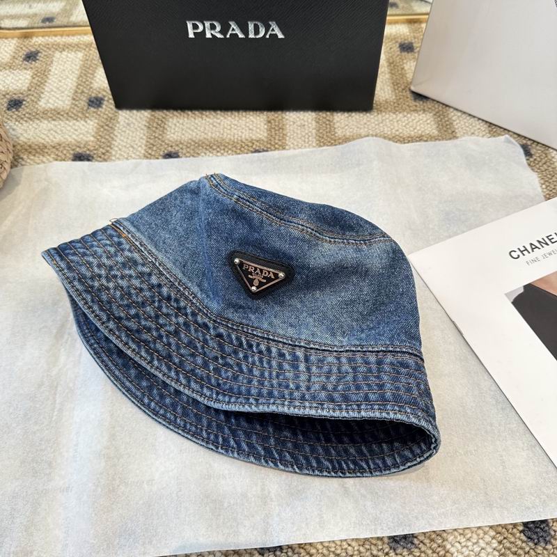 Prada hat (986)