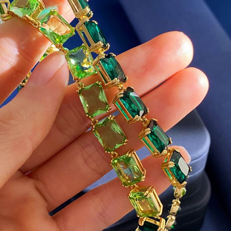 Swarovski Suits 12yxq01 (4)