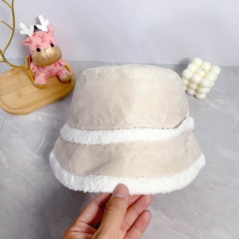 UGG Hat dx (536)