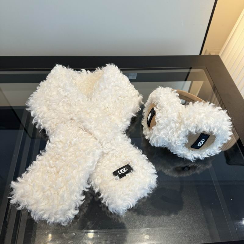 UGG Scarf Earmuff (50)