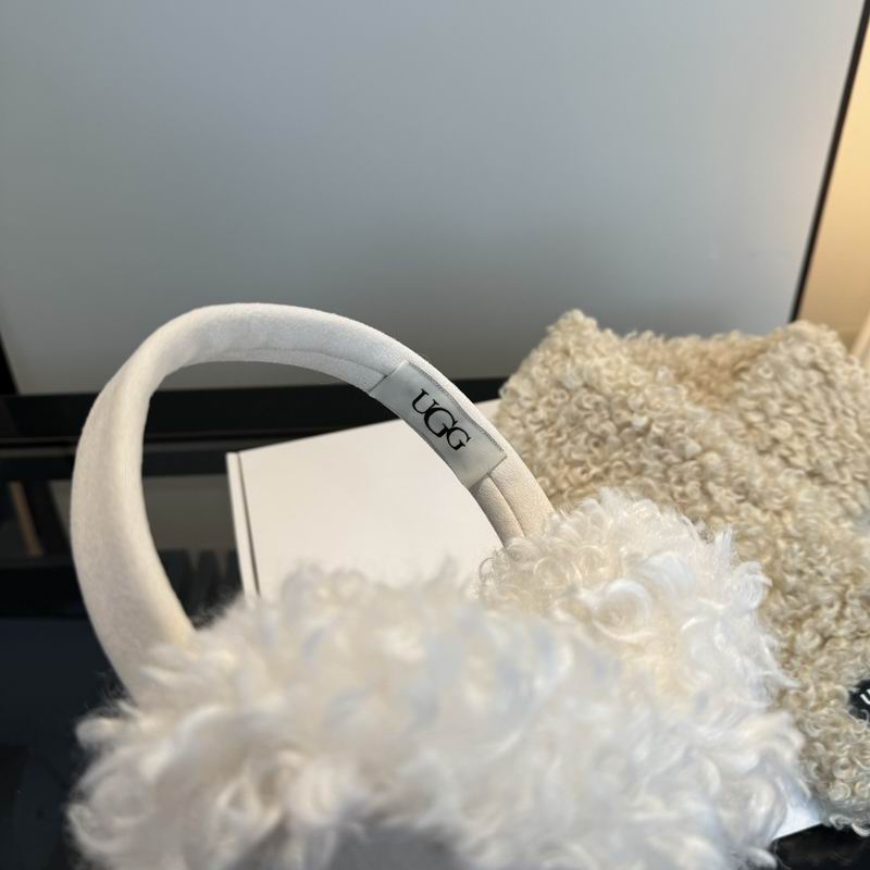 UGG Scarf Earmuff (51)