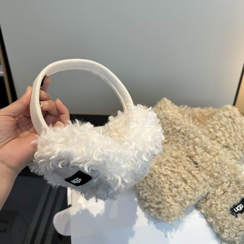 UGG Scarf Earmuff (54)
