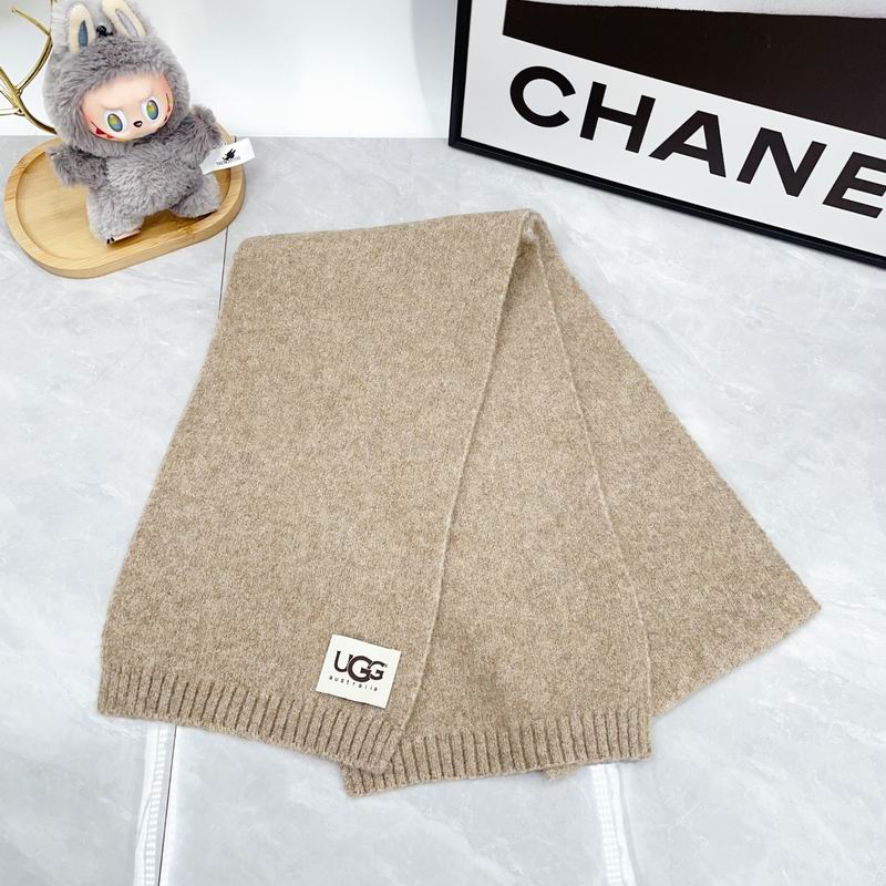 UGG Scarf dx (110)