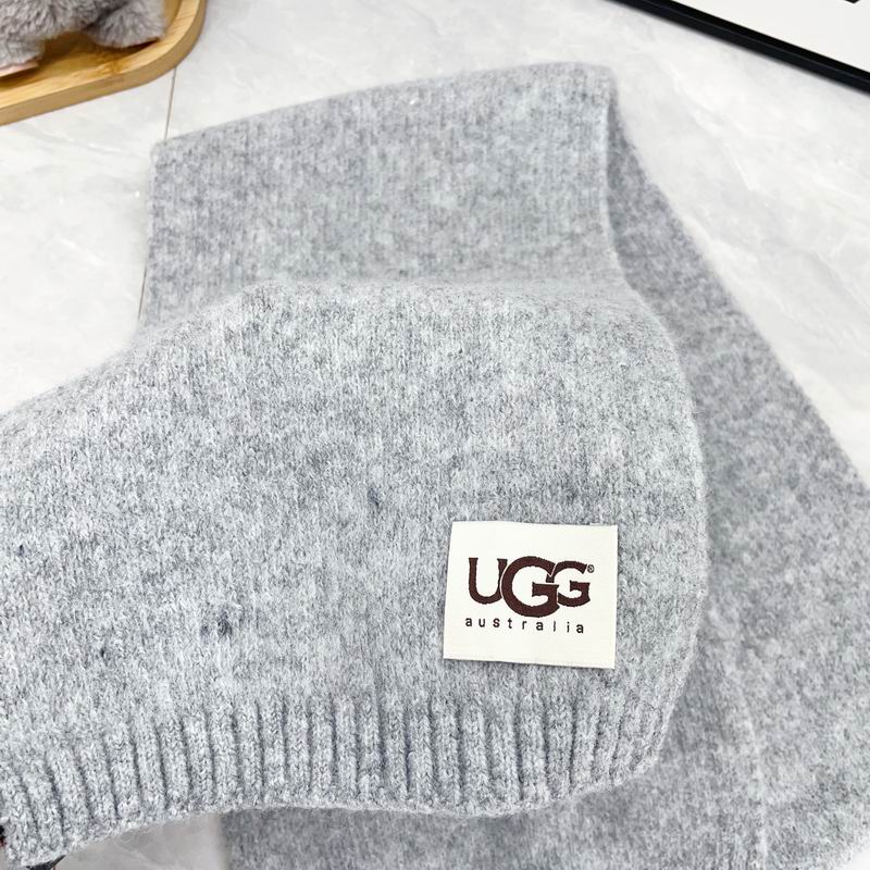 UGG Scarf dx (120)