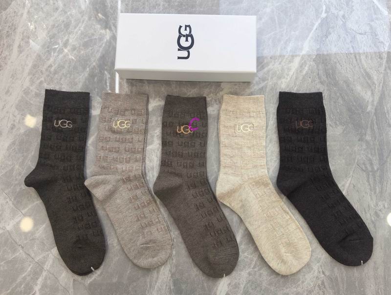 UGG Socks  (23)