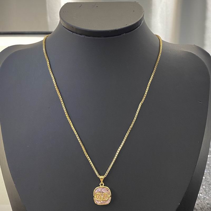 Valentino necklace 10yxq01 (1)