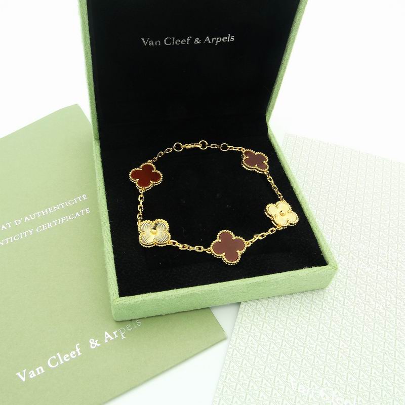 Van Cleef & Arpels bracelet 08yxq02 (4)