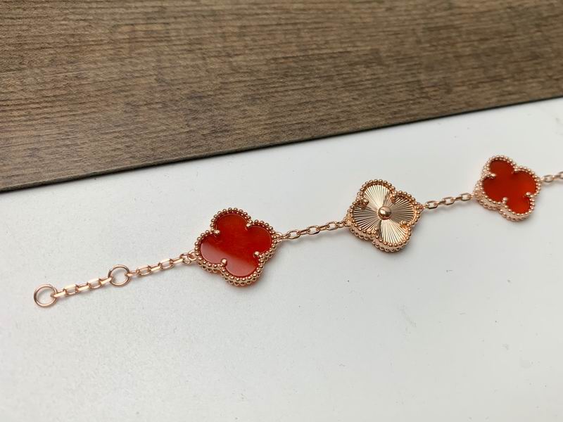 Van Cleef & Arpels bracelet 09yxq01 (3)