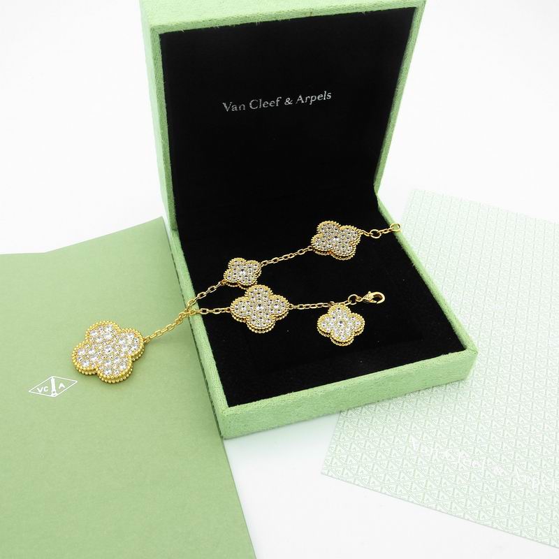 Van Cleef & Arpels bracelet 10yxq02 (3)