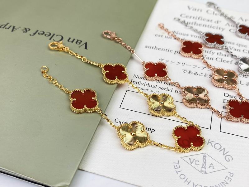 Van Cleef & Arpels bracelet 10yxq03 (3)