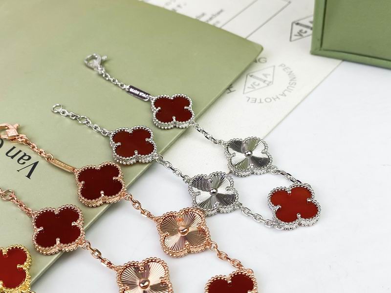 Van Cleef & Arpels bracelet 10yxq03 (4)