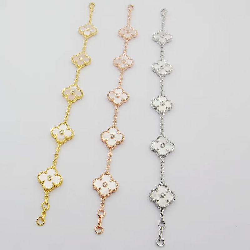 Van Cleef & Arpels bracelet 10yxq05 (5)