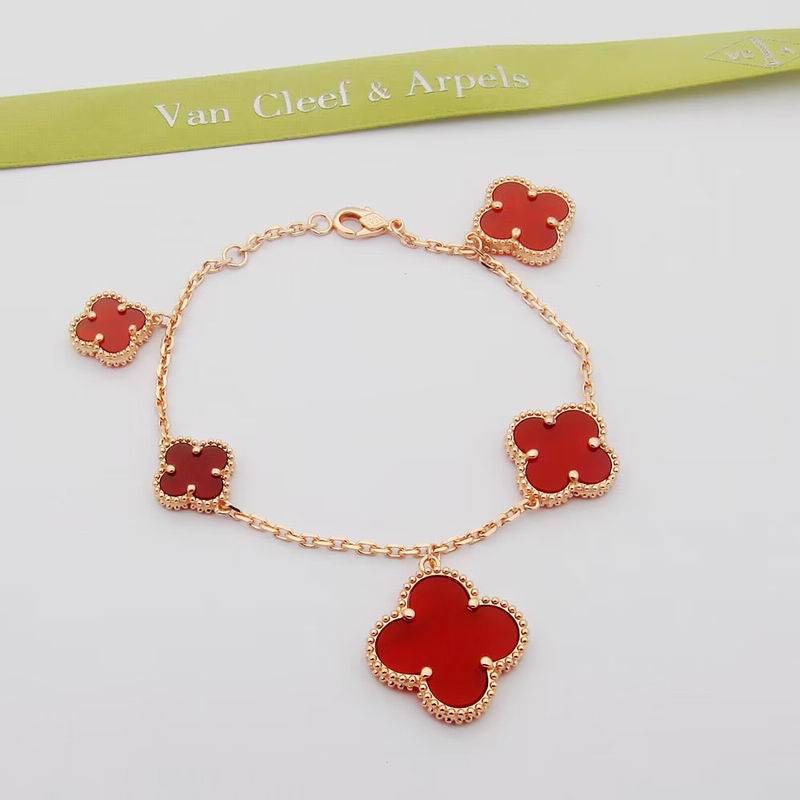 Van Cleef & Arpels bracelet 11yxq02 (6)