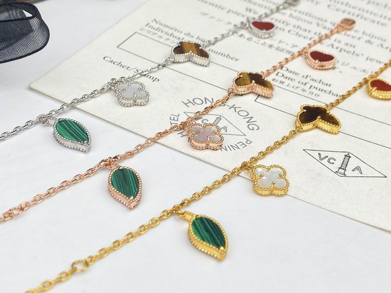 Van Cleef & Arpels bracelet 11yxq05 (1)