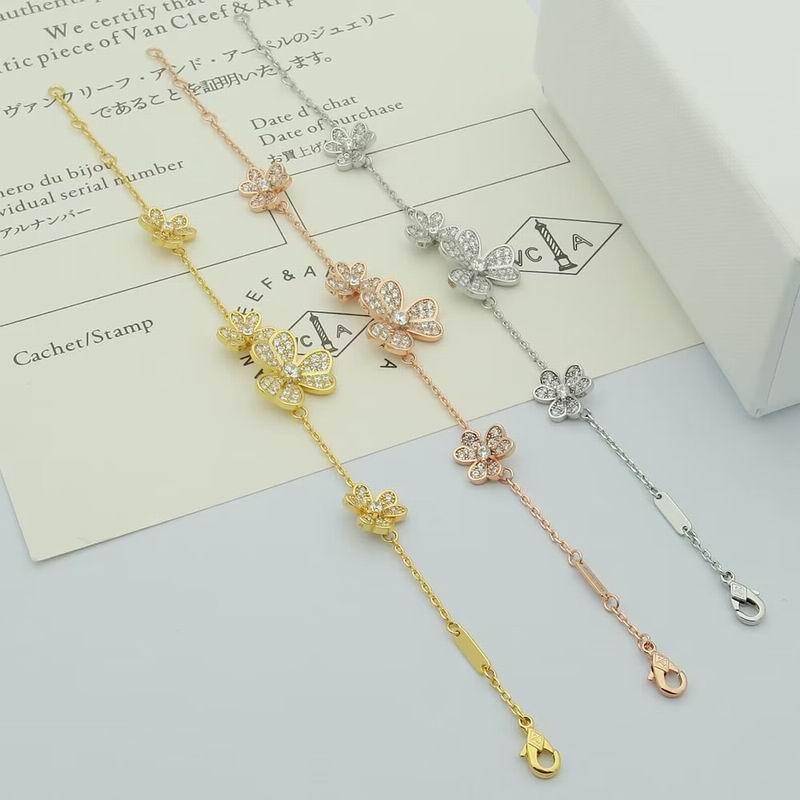 Van Cleef & Arpels bracelet 11yxq11 (2)