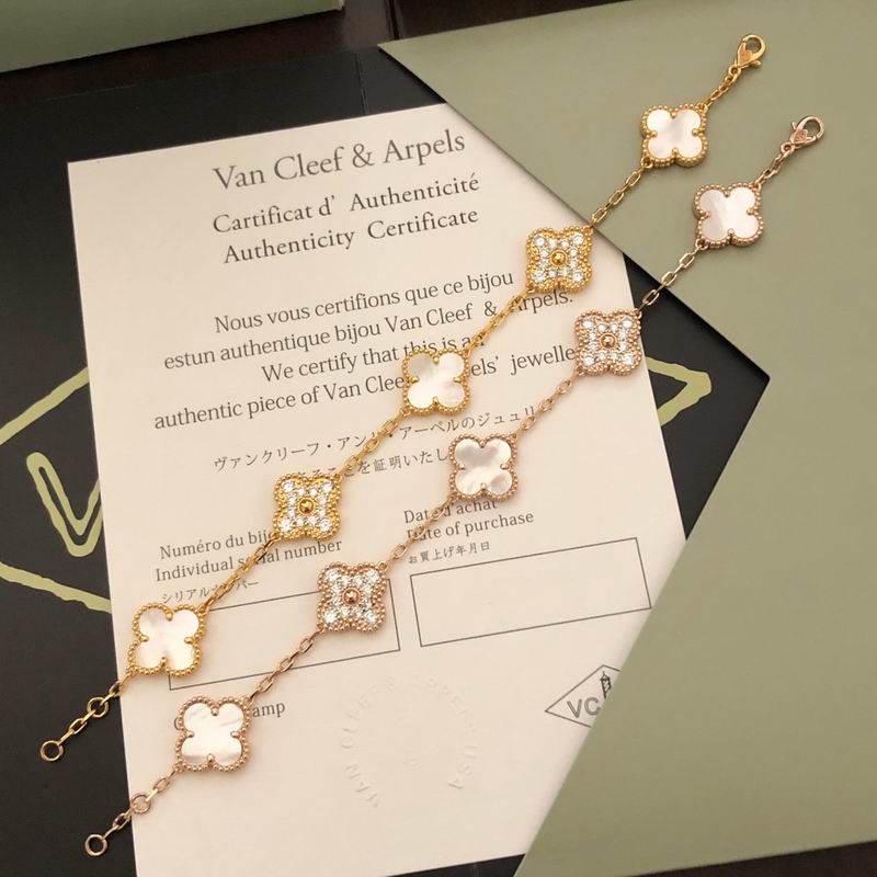 Van Cleef & Arpels bracelet 11yxq14 (2)