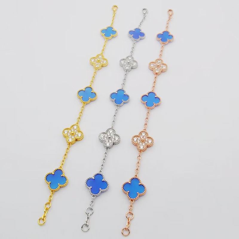 Van Cleef & Arpels bracelet 11yxq15 (8)