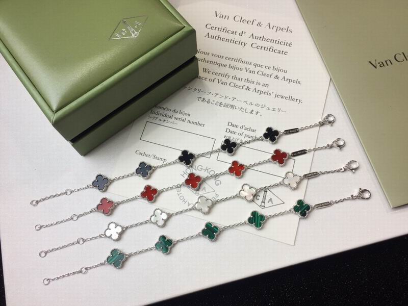 Van Cleef & Arpels bracelet 12yxq06 (4)
