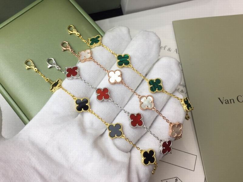 Van Cleef & Arpels bracelet 12yxq06 (8)