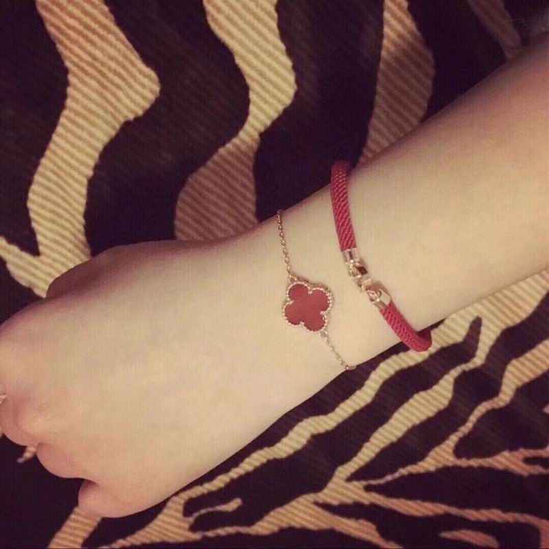 Van Cleef & Arpels bracelet 12yxq11 (7)