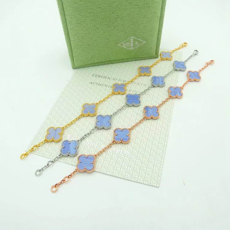 Van Cleef & Arpels bracelet 12yxq14 (7)