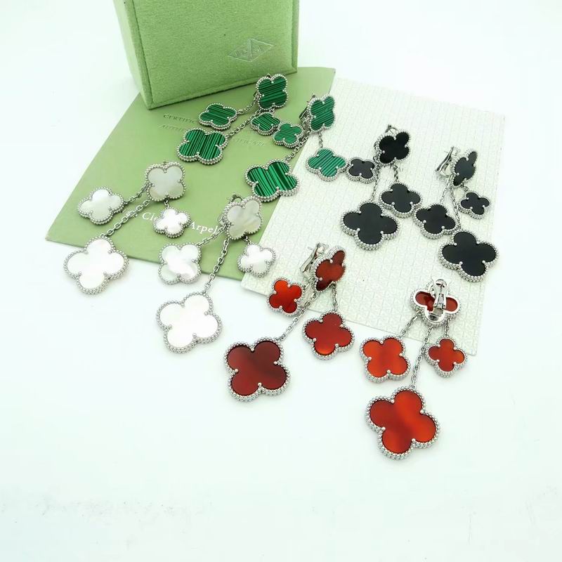 Van Cleef & Arpels earring 08yxq03 (2)