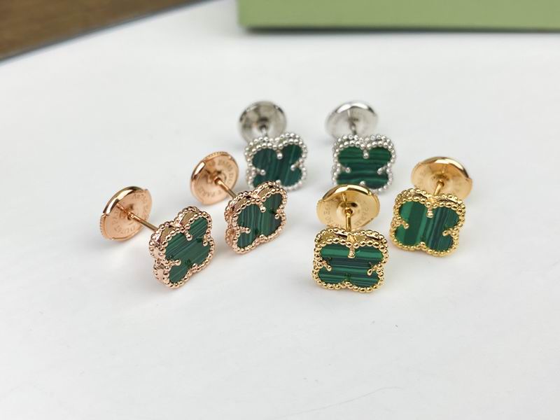 Van Cleef & Arpels earring 09yxq01 (4)